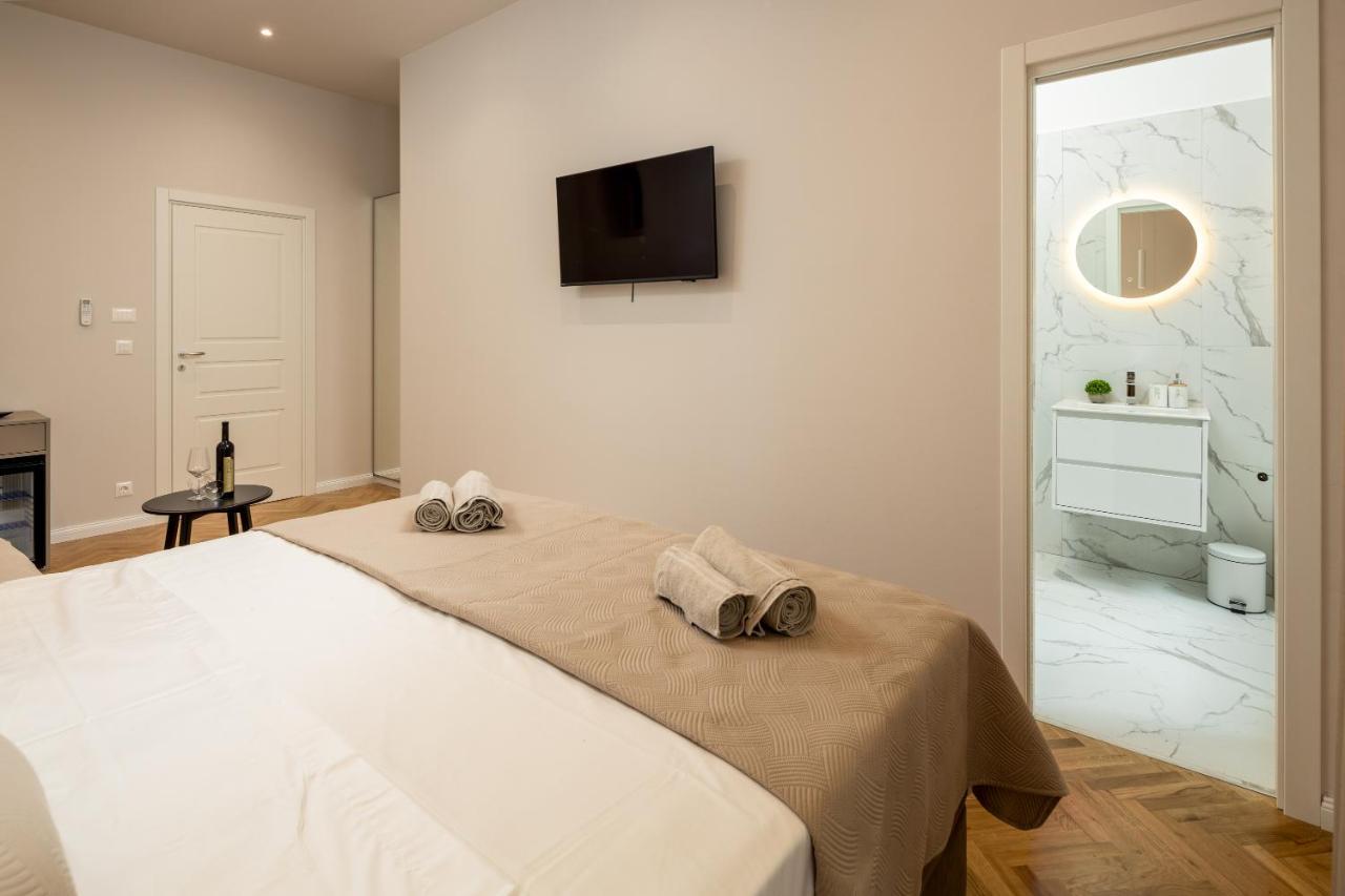 Boutique Lux Rooms Odello Split Old Town Bagian luar foto