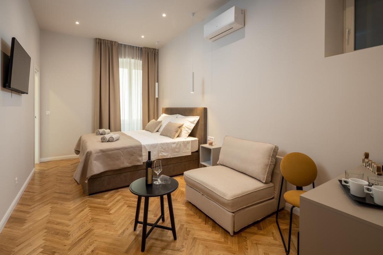 Boutique Lux Rooms Odello Split Old Town Bagian luar foto